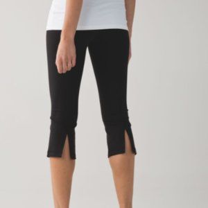 Lululemon Gather and Crow capri
